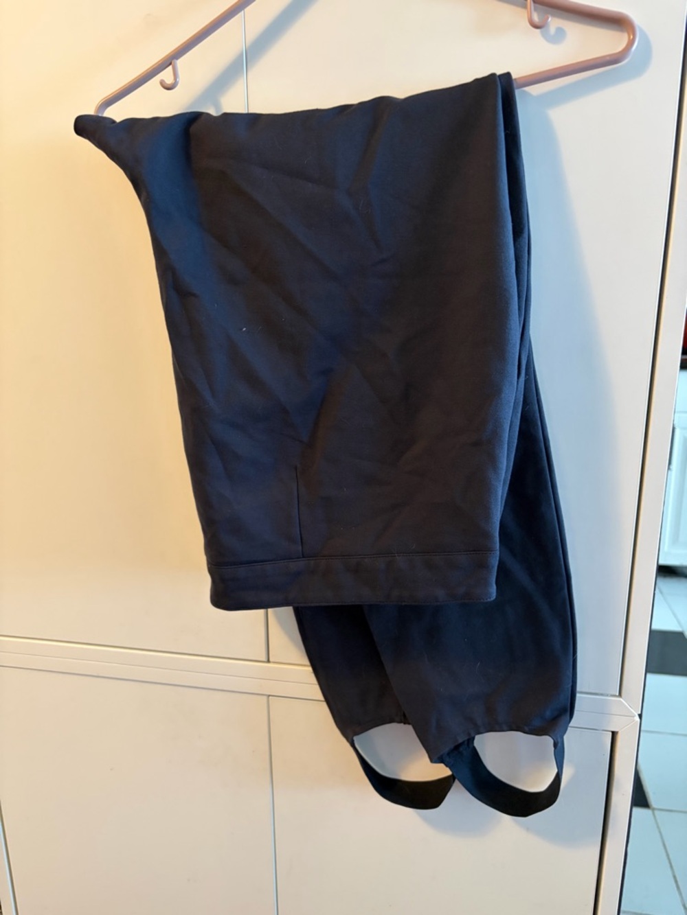 Ladies navy Stirrup Pants B18